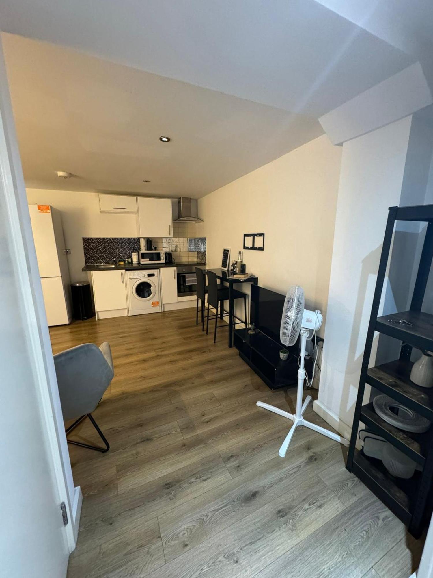 Cozy Two Bedroom Apartment Sleeps 6 Near Camden Market Hw10 Λονδίνο Εξωτερικό φωτογραφία