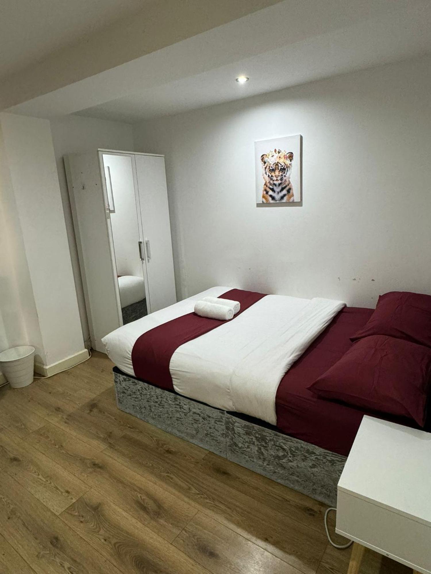 Cozy Two Bedroom Apartment Sleeps 6 Near Camden Market Hw10 Λονδίνο Εξωτερικό φωτογραφία