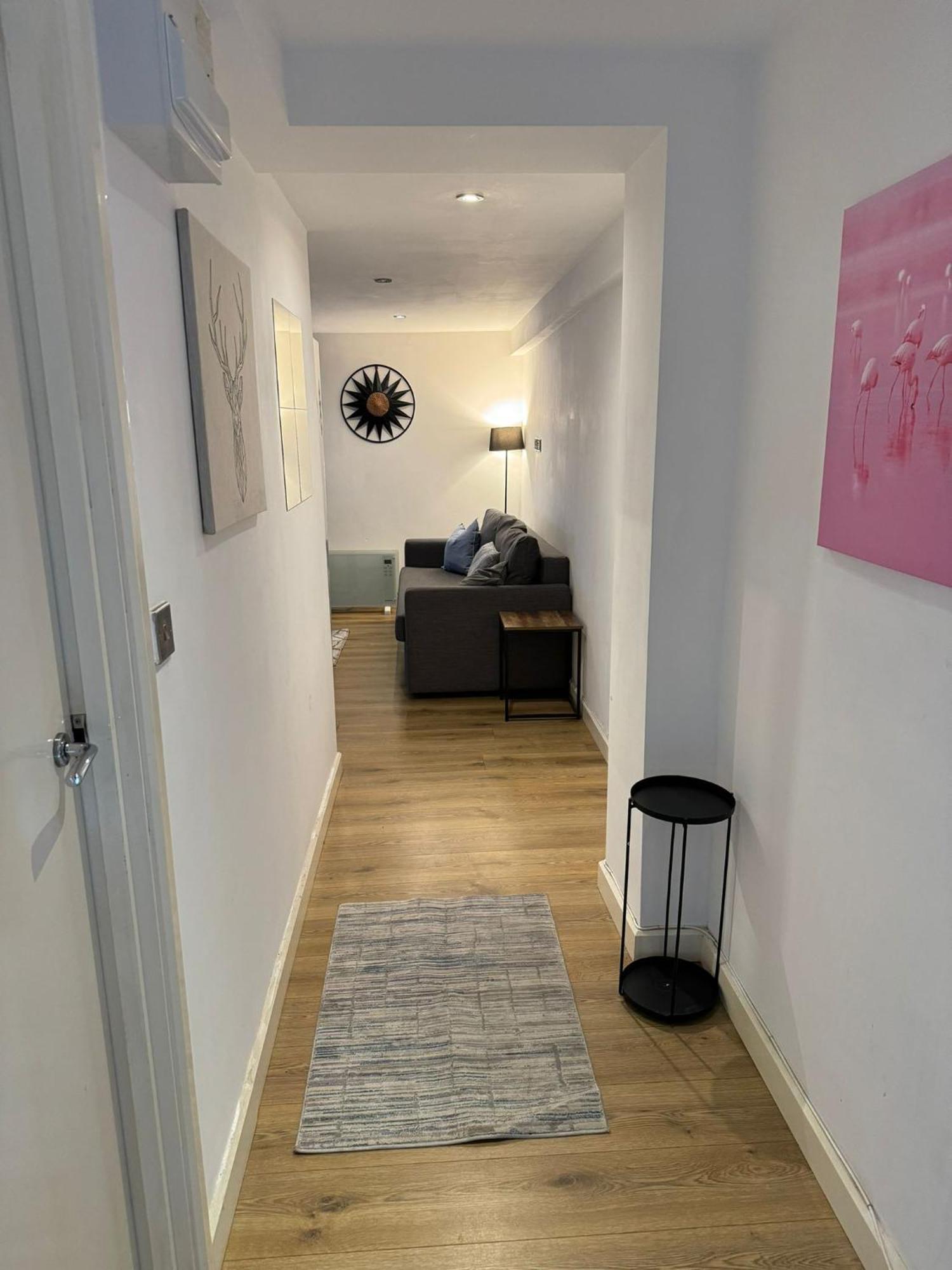Cozy Two Bedroom Apartment Sleeps 6 Near Camden Market Hw10 Λονδίνο Εξωτερικό φωτογραφία